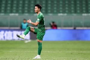 赵宇：林良铭的伤出现在大腿内收肌，今天会去医院做核磁共振